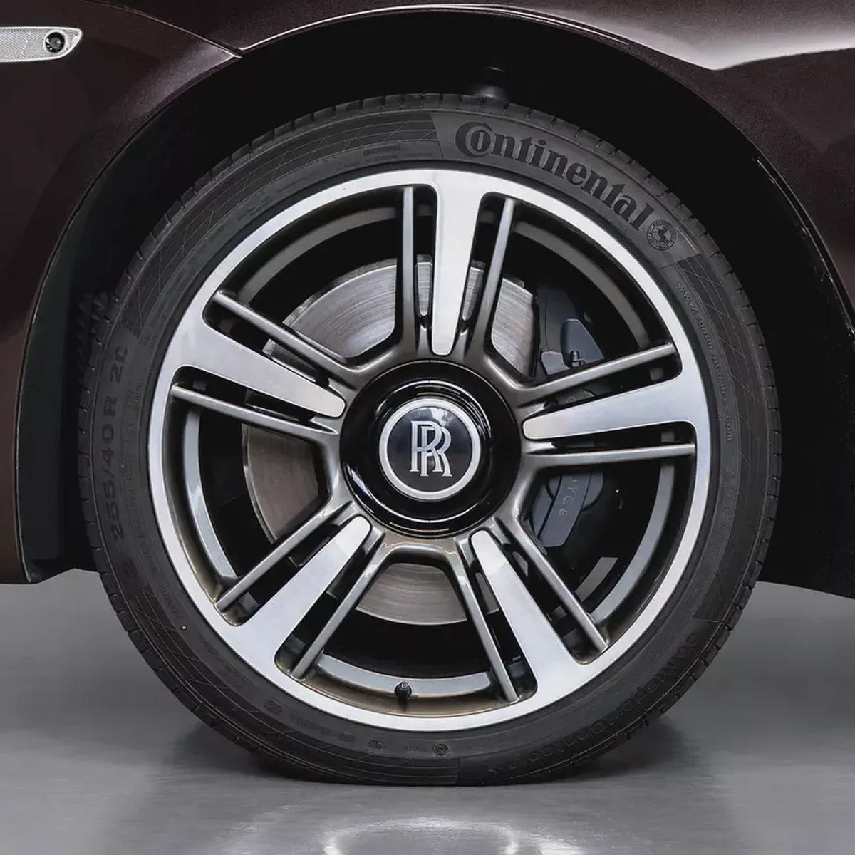 339,950 CASH  • Rolls-Royce Wraith  • 1 Year Warranty-5-5