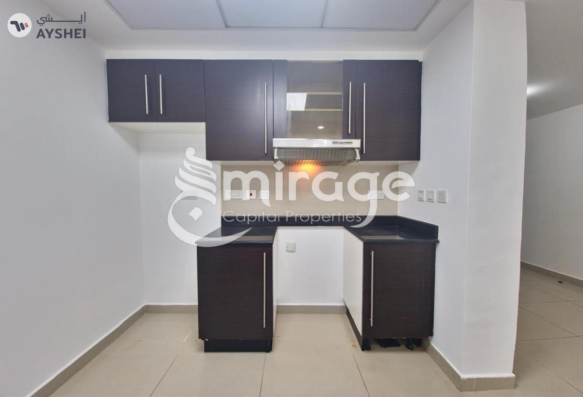 TOWNHOUSE FOR SALE IN DESERT STYLE, AL REEF VILLAS