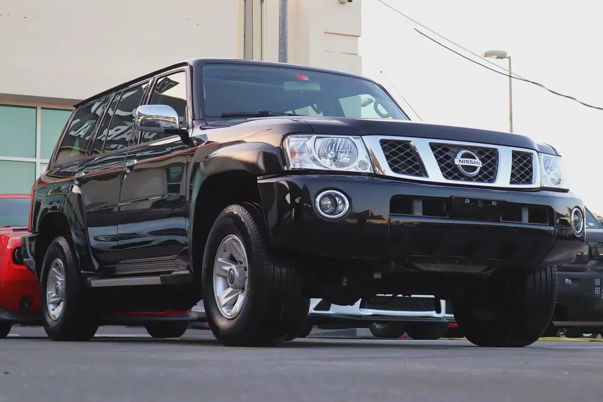 Nissan Patrol Safari - 2022 - Safari Trim - GCC Specs - Excellent Condition-2-2