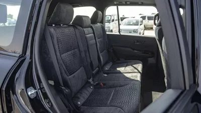 Toyota Land Cruiser GXR Toyota Land Cruiser GXR 4.0L Petrol with sunroof 2024-12