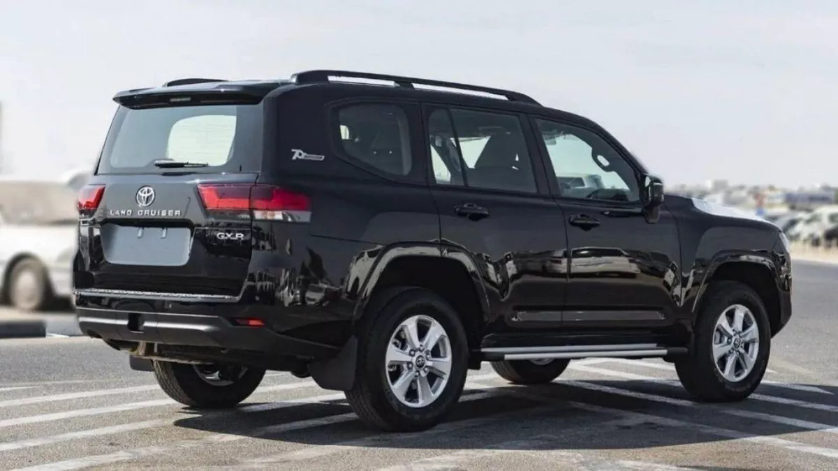 Toyota Land Cruiser GXR Toyota Land Cruiser GXR 4.0L Petrol with sunroof 2024-4-0