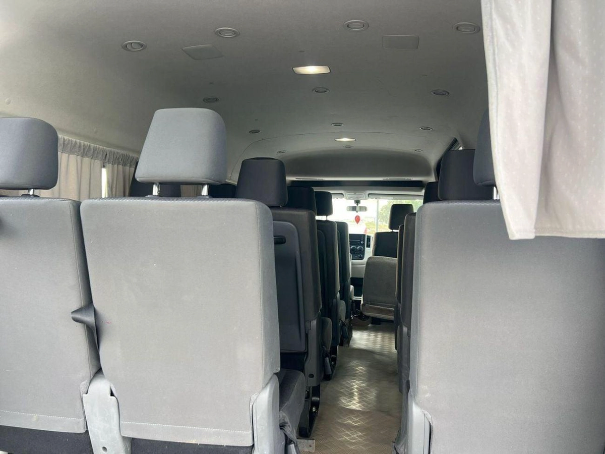 Toyota Hiace 2023 Toyota Hiace GL 3.5L V6 - GCC - Passenger Full Automatic - Patrol - 13 Seater - No Accident - 8-20-0