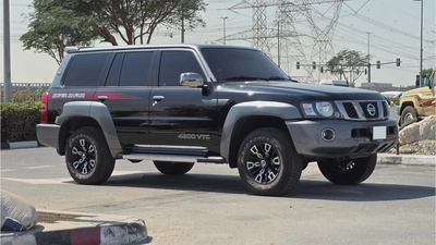 Nissan Patrol Super Safari Oustoura Edition (Black Red)-0