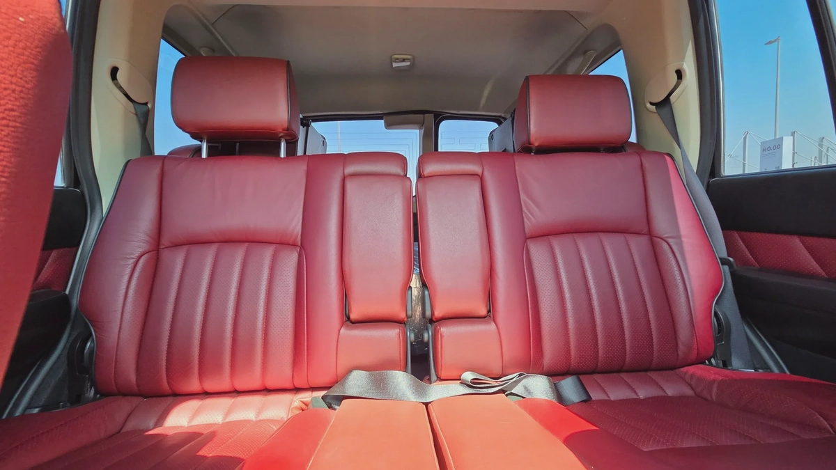 Nissan Patrol Super Safari Oustoura Edition (Black Red)-6-6