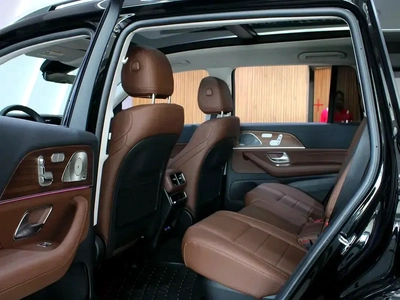 2026 - Mercedes-Benz GLS 450 4MATIC Brand New!-9