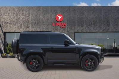 Land Rover Defender 90 2024-10