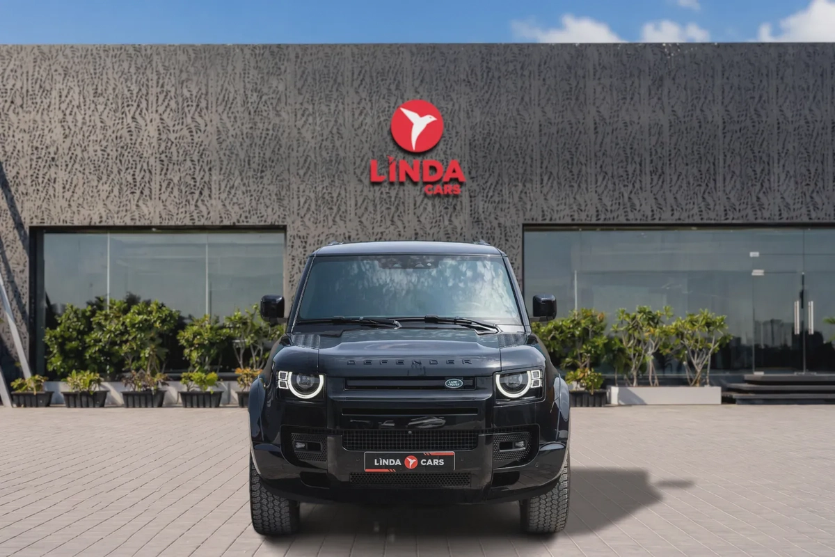 Land Rover Defender 90 2024-11-11