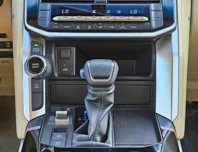 Toyota Land Cruiser GXR 3.5L GXR TWRIN TURBO | BASIC |  3.5L V6 PETROL | PUSH START | DRIVER POWER SEAT | CODE# GXR-G-7