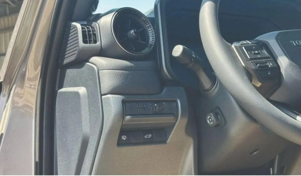Toyota Prado toyota prado luxury 2.4 petrol 2025