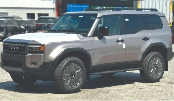 Toyota Prado toyota prado luxury 2.4 petrol 2025