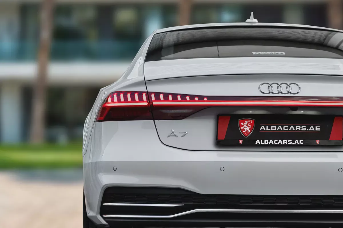 4,642 P.M |  A7 S-Line | 0% Downpayment | Excellent Condition!-5-5