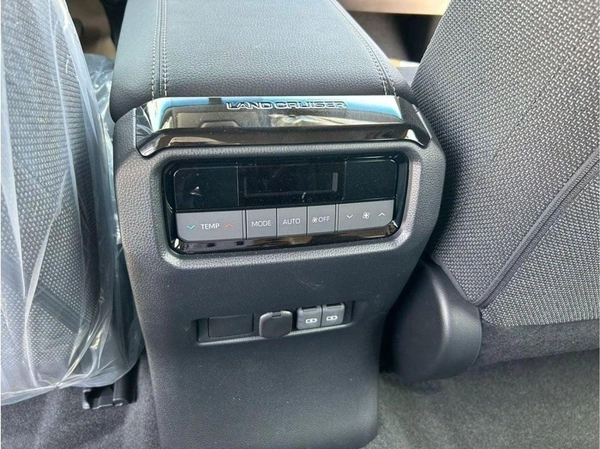 Toyota Prado 2.4L PETROL AVAILABLE DIESEL 2024 GCC