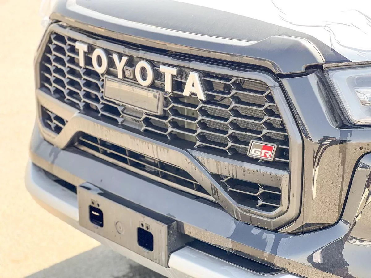 Toyota Hilux GR SPORT - EXPORT ONLY 2.8L DSL-9-0