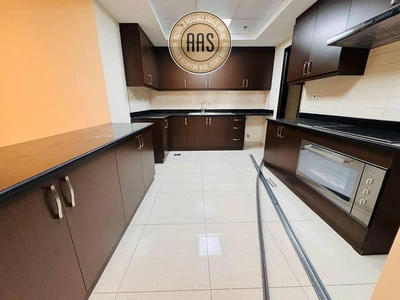 SPACIOUS 2BHK || FAMILY BUILDING || NEAR TO METRO-1