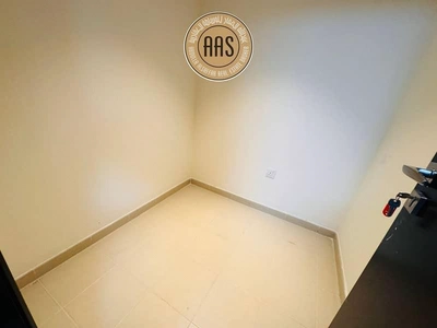 SPACIOUS 2BHK || FAMILY BUILDING || NEAR TO METRO-2