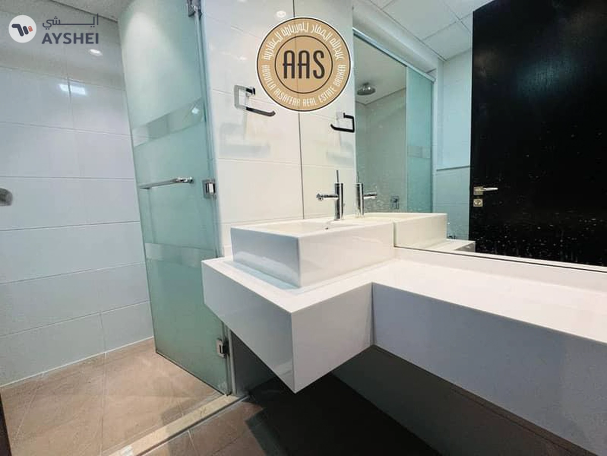 SPACIOUS 2BHK || FAMILY BUILDING || NEAR TO METRO-6-6