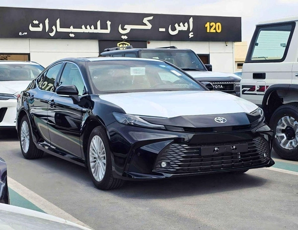 Toyota Camry E-PLUS HYBRID / 2.5L V4 PETROL / PUSH START / DVD+CAMERA / SUNROOF / (CODE # CPEA)