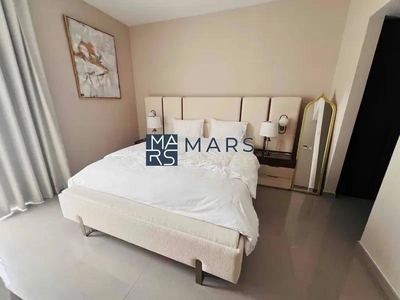 Luxurious // Brand New // Pool View // Furnished-8