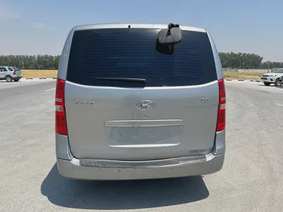Hyundai H1 GLS 2014 Korean Specs-3