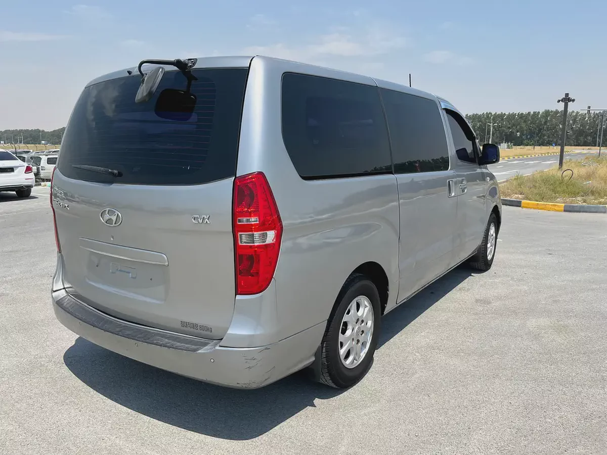 Hyundai H1 GLS 2014 Korean Specs-4-4