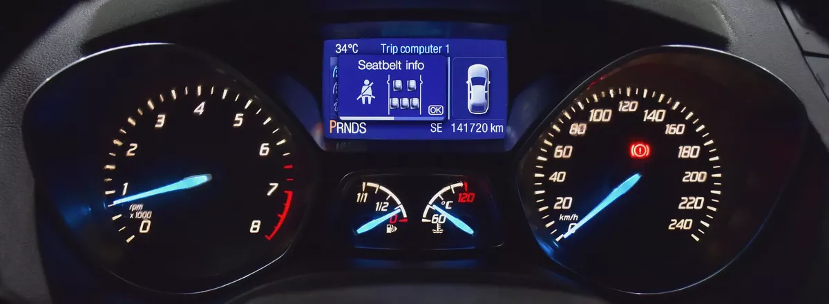 EXCELLENT DEAL for our Ford Escape ( 2016 Model ) in Red Color GCC Specs-12-12