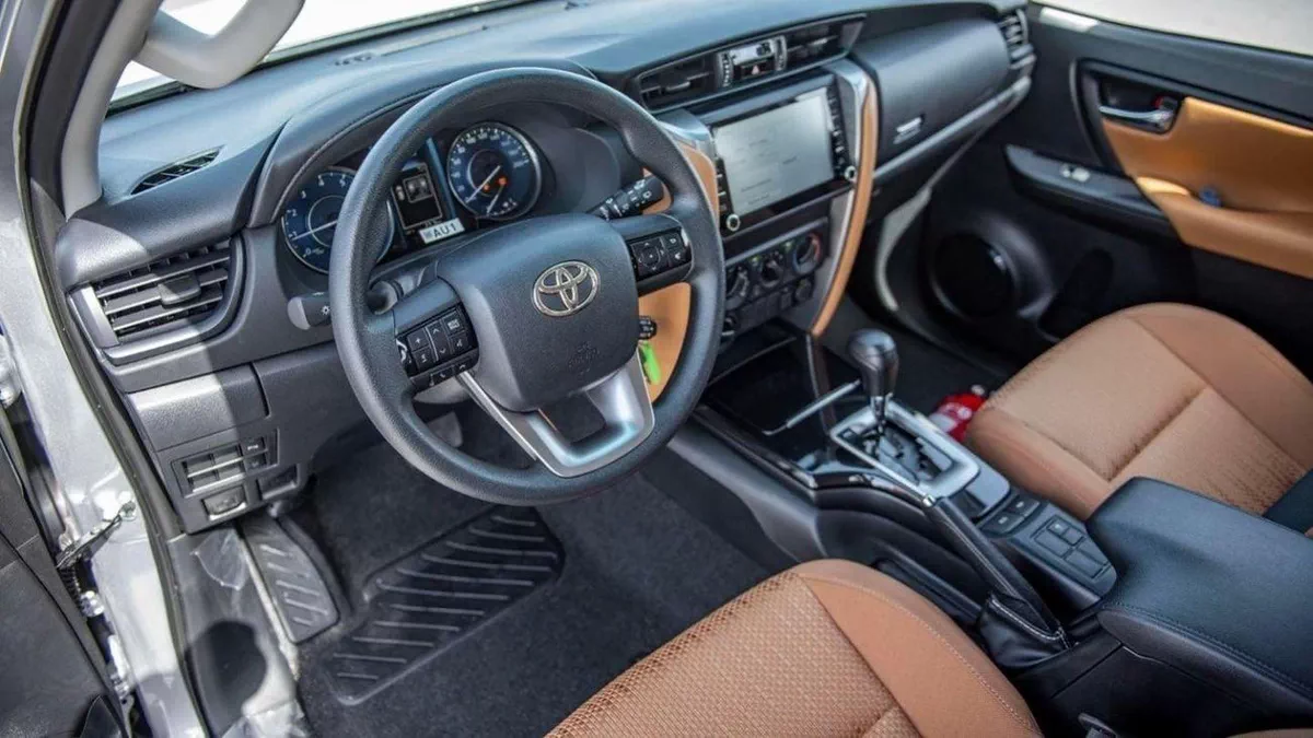 Toyota Fortuner GX2 Toyota Fortuner 2.7L V4 7SETER 4x4 MY 2024-15-0