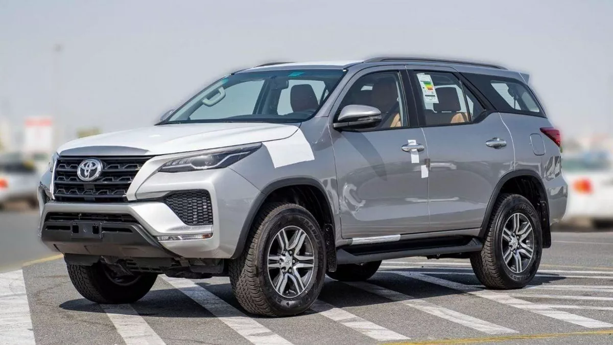 Toyota Fortuner GX2 Toyota Fortuner 2.7L V4 7SETER 4x4 MY 2024