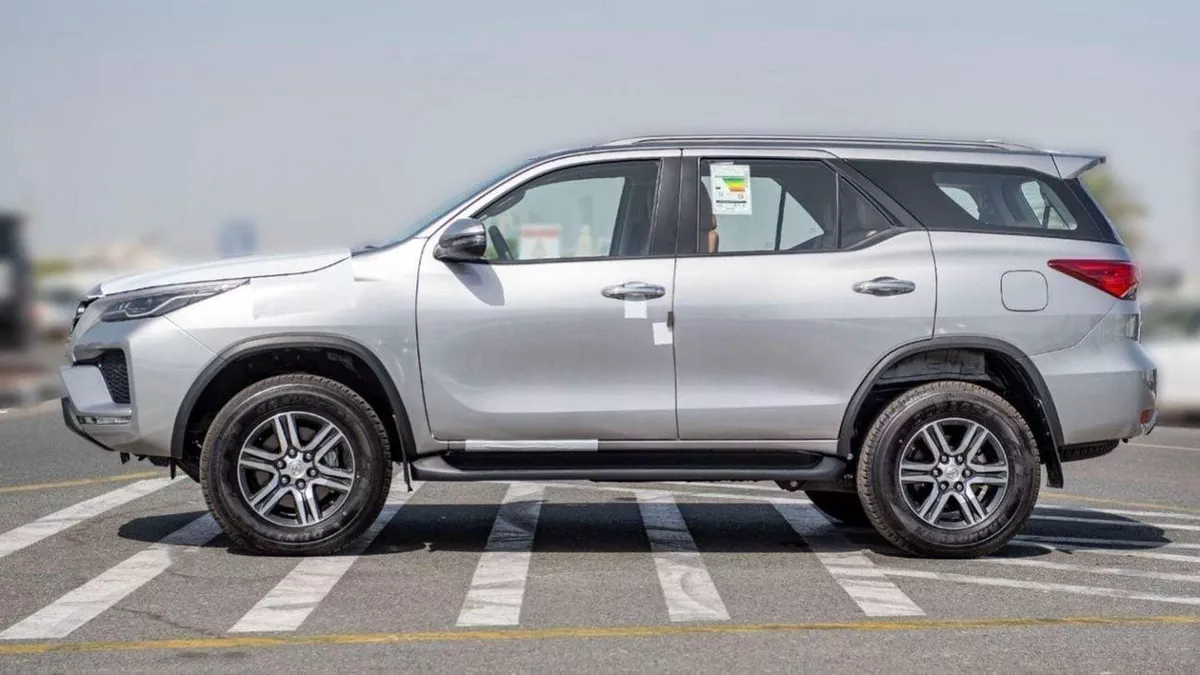 Toyota Fortuner GX2 Toyota Fortuner 2.7L V4 7SETER 4x4 MY 2024-2-0