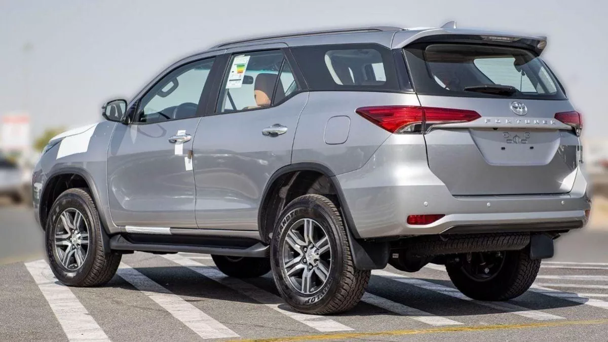 Toyota Fortuner GX2 Toyota Fortuner 2.7L V4 7SETER 4x4 MY 2024-6-0