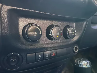 Jeep Wrangler Sahara 2018 GCC Specs - Pristine Condition-12
