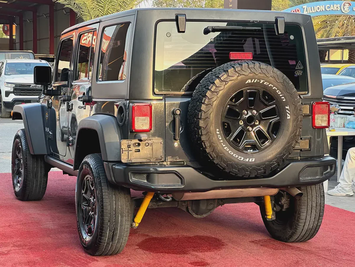 Jeep Wrangler Sahara 2018 GCC Specs - Pristine Condition-18-18