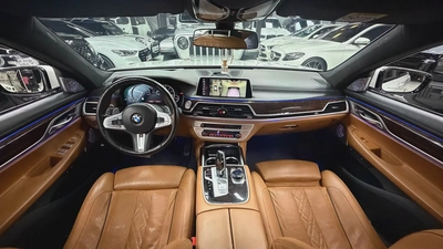 2019 GCC BMW 750li X DRIVE M SPORTS WARRANTY AND FINANCE AVAILABLE-11
