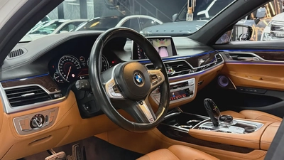 2019 GCC BMW 750li X DRIVE M SPORTS WARRANTY AND FINANCE AVAILABLE-6
