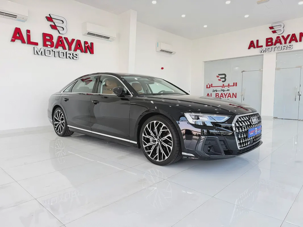 اودي A8 55 TFSI Quattro اسود / زعفراني 2026 (النابوذة)