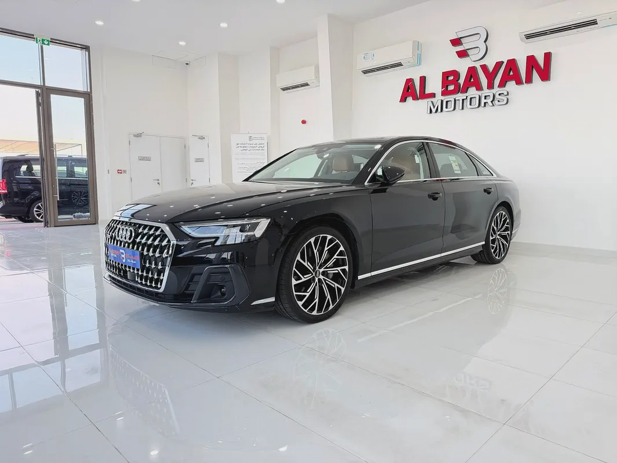 اودي A8 55 TFSI Quattro اسود / زعفراني 2026 (النابوذة)-1-1