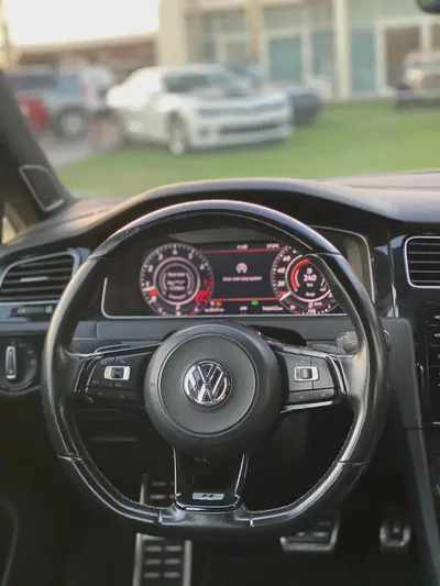 (2018)//GOLF-R//GCC//FULL OPTION//-10