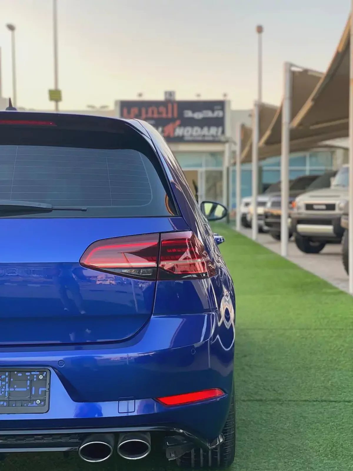 (2018)//GOLF-R//GCC//FULL OPTION//-7-7