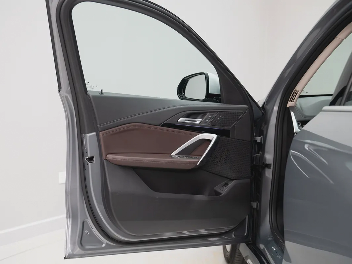2024 BMW X1 | LOW MILEAGE | Perfect condition-12-12