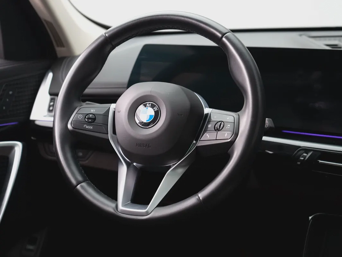 2024 BMW X1 | LOW MILEAGE | Perfect condition-8-8