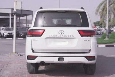 Toyota Land Cruiser GXR 3.5L-3