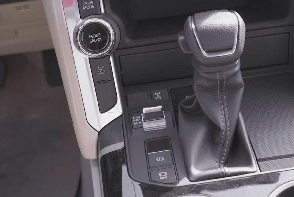 Toyota Land Cruiser GXR 3.5L-16-0