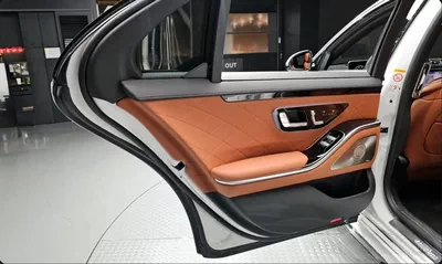 Mercedes Benz S500 4MATIC L-8