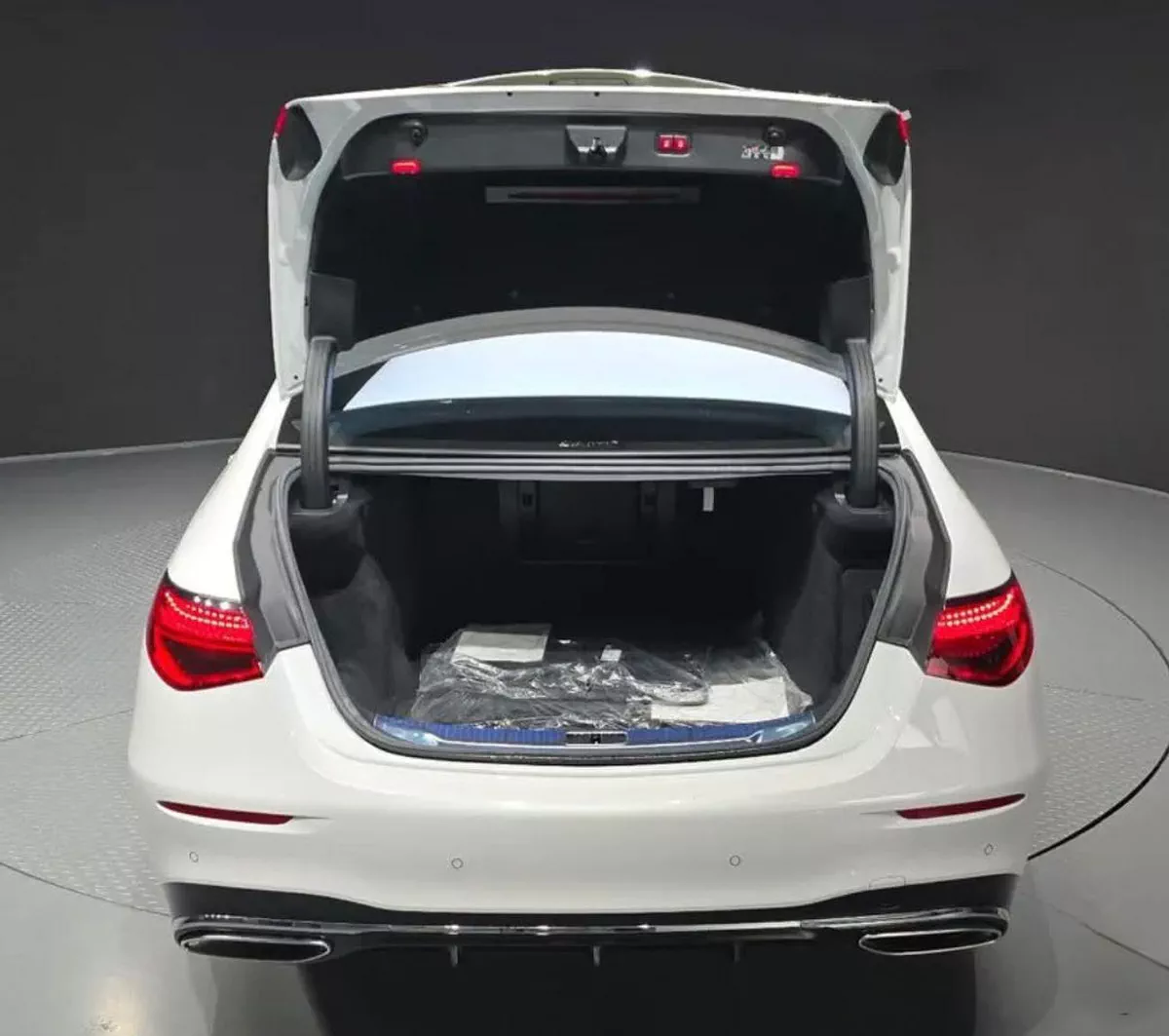 Mercedes Benz S500 4MATIC L-3-0