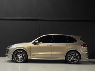 Porsche Cayenne GTS-7