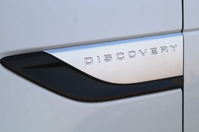 Land Rover Discovery HSE 2018-GCC Specs - Original Paint-14