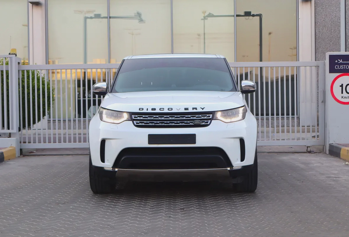 Land Rover Discovery HSE 2018-GCC Specs - Original Paint-1-1