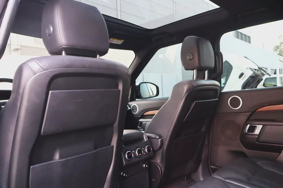 Land Rover Discovery HSE 2018-GCC Specs - Original Paint-6-6