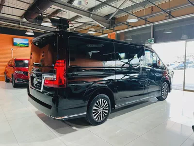 TOYOTA GRANVIA PREMIUM BLACK 2026 V6 3.5L - DEALER WARRANTY - GCC SPECIFICATION-5