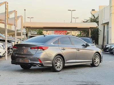 Hyundai Sonata SE-4