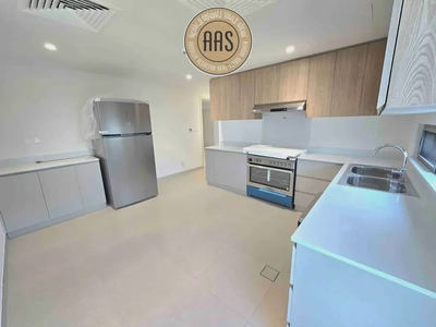 Brand New 5 BR Villa || Corner Unit Fully Fitted Kitchen-11